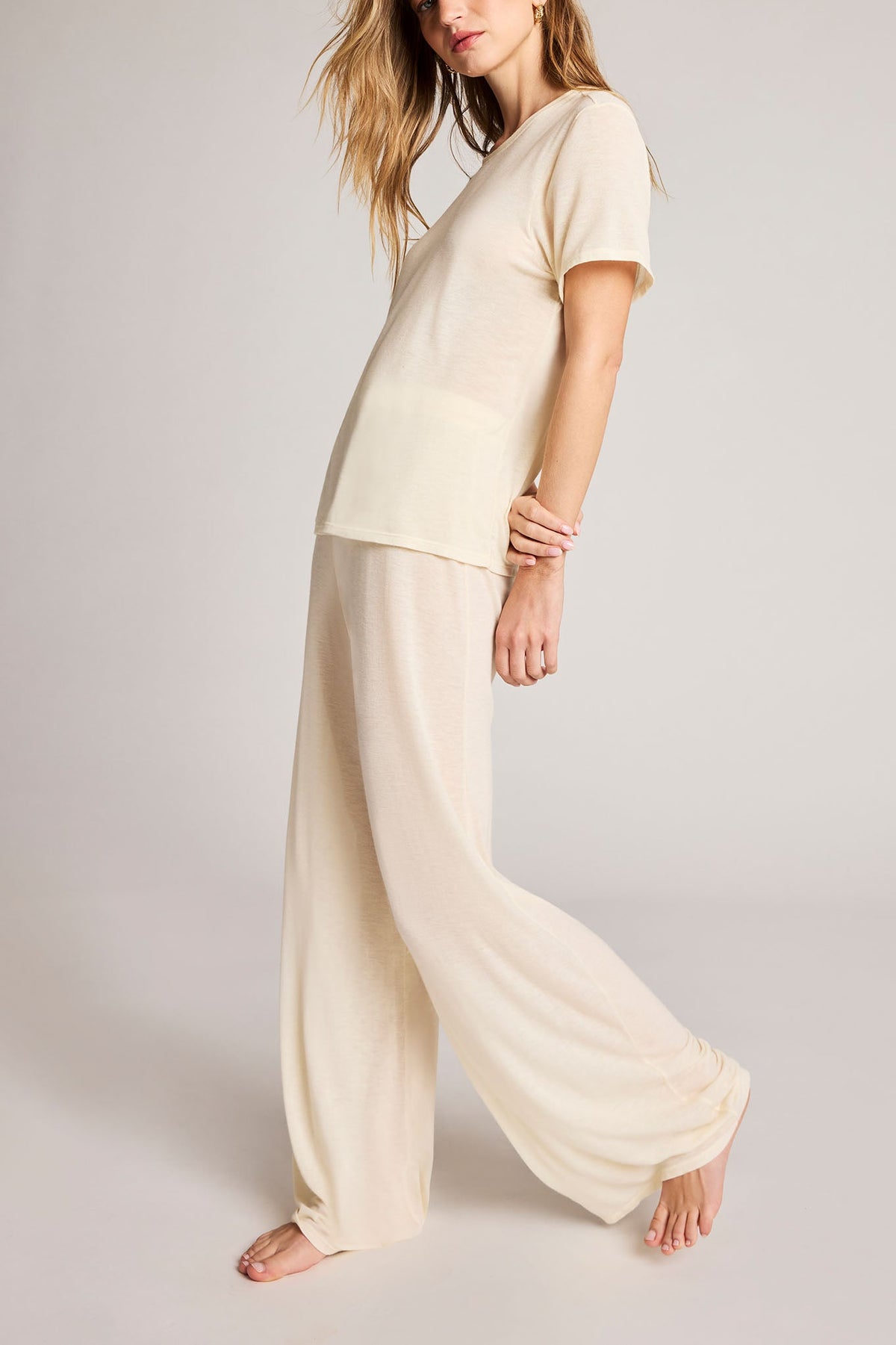 Fino Featherweight Cashmere Track Pant in Cream