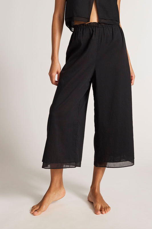 Island Cropped Pant in Black