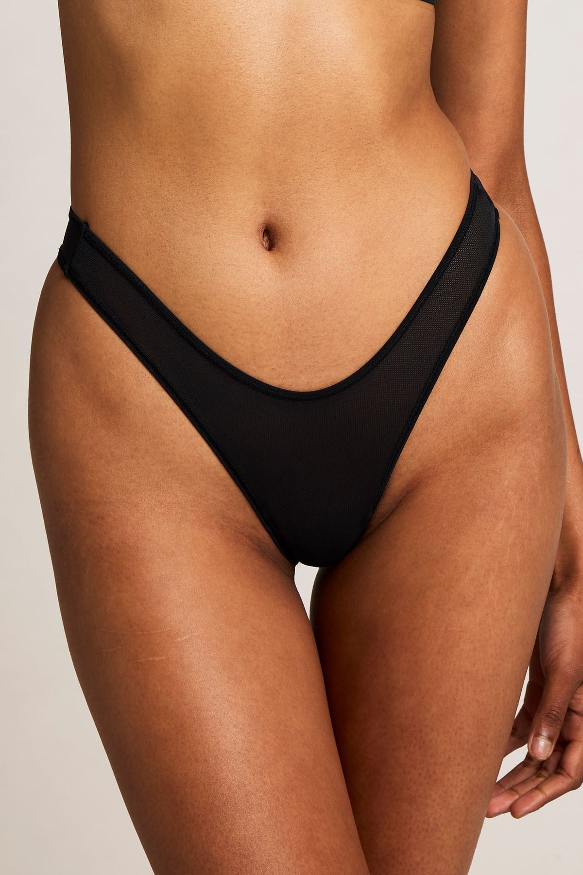 Sieve Dipped Thong in Electric (Pack)